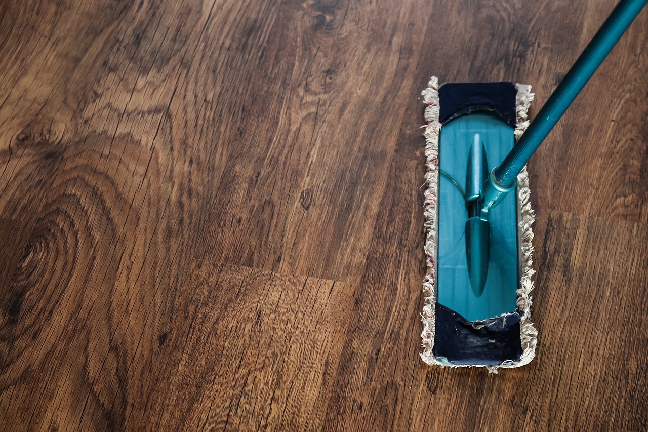 Sprzątanie po pożarach: Kluczowe wskazówki i techniki