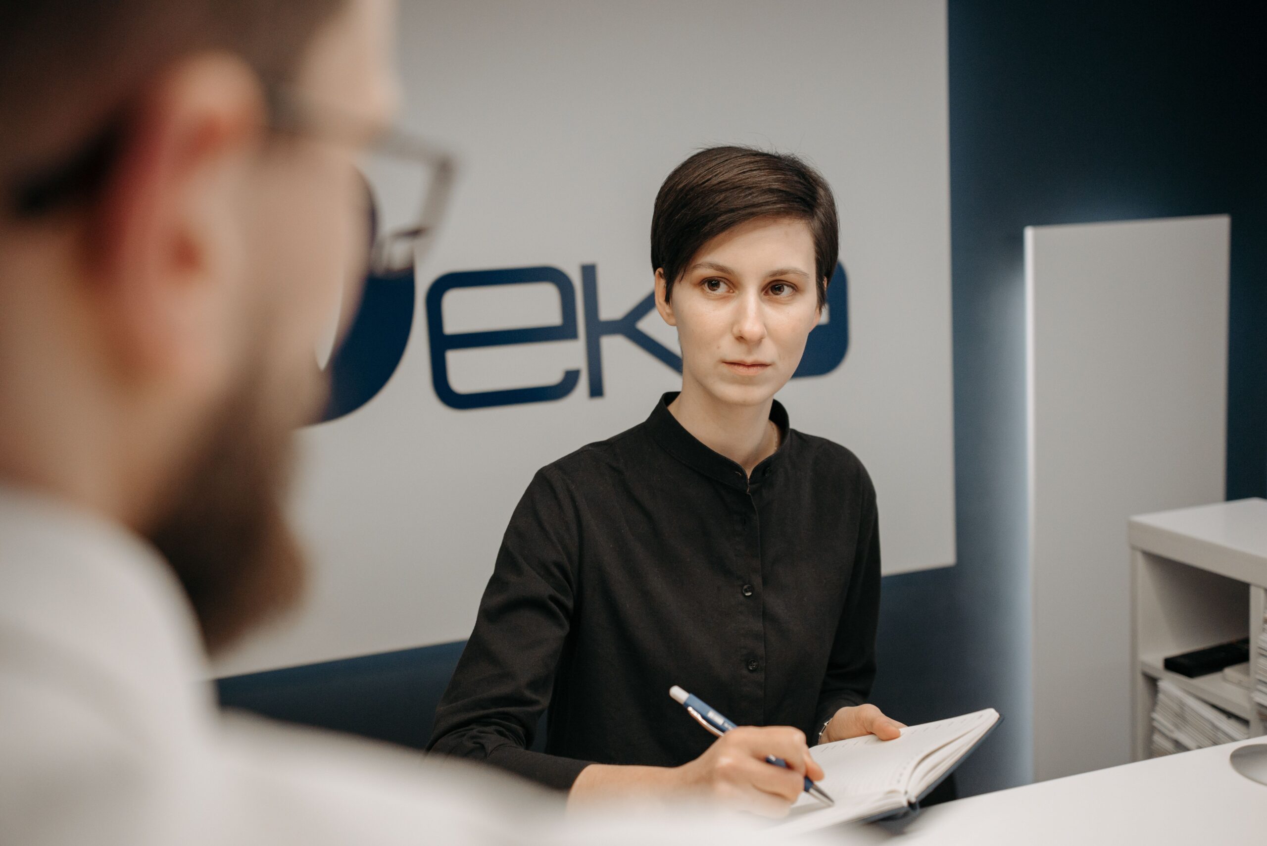 Twoje prawa konsumenckie – Jak efektywnie reklamować, zwracać i korzystać z gwarancji bez pomocy prawnika?